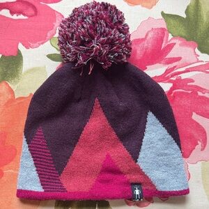 Smartwool Beanie Hat Pom Pom merino wool ski hat like new magenta purple o/s